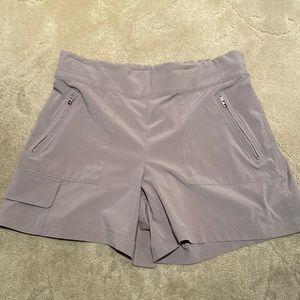 Athleta size 4 short